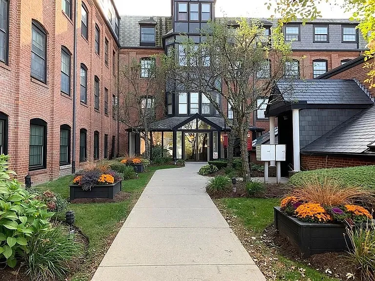 21 Linden St #216 — Photo 16