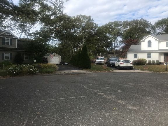 4th image of 8 Piedmont Ct