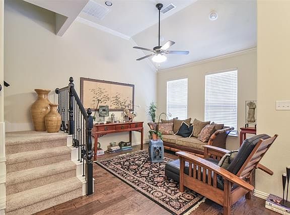 5th image of 6433 Naples Dr