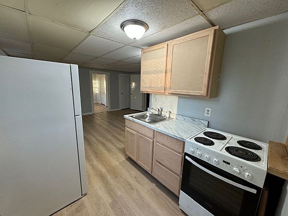 2nd image of 38 Railroad St #9