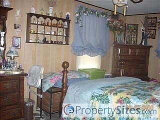 5th image of 463 49th St