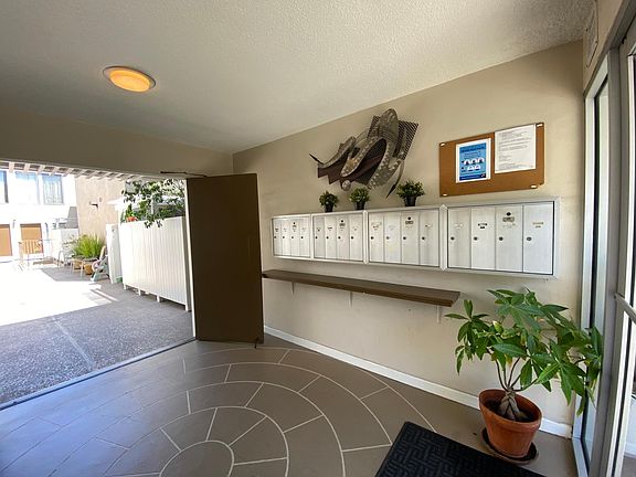 4th image of 868 N West Knoll Dr APT 10