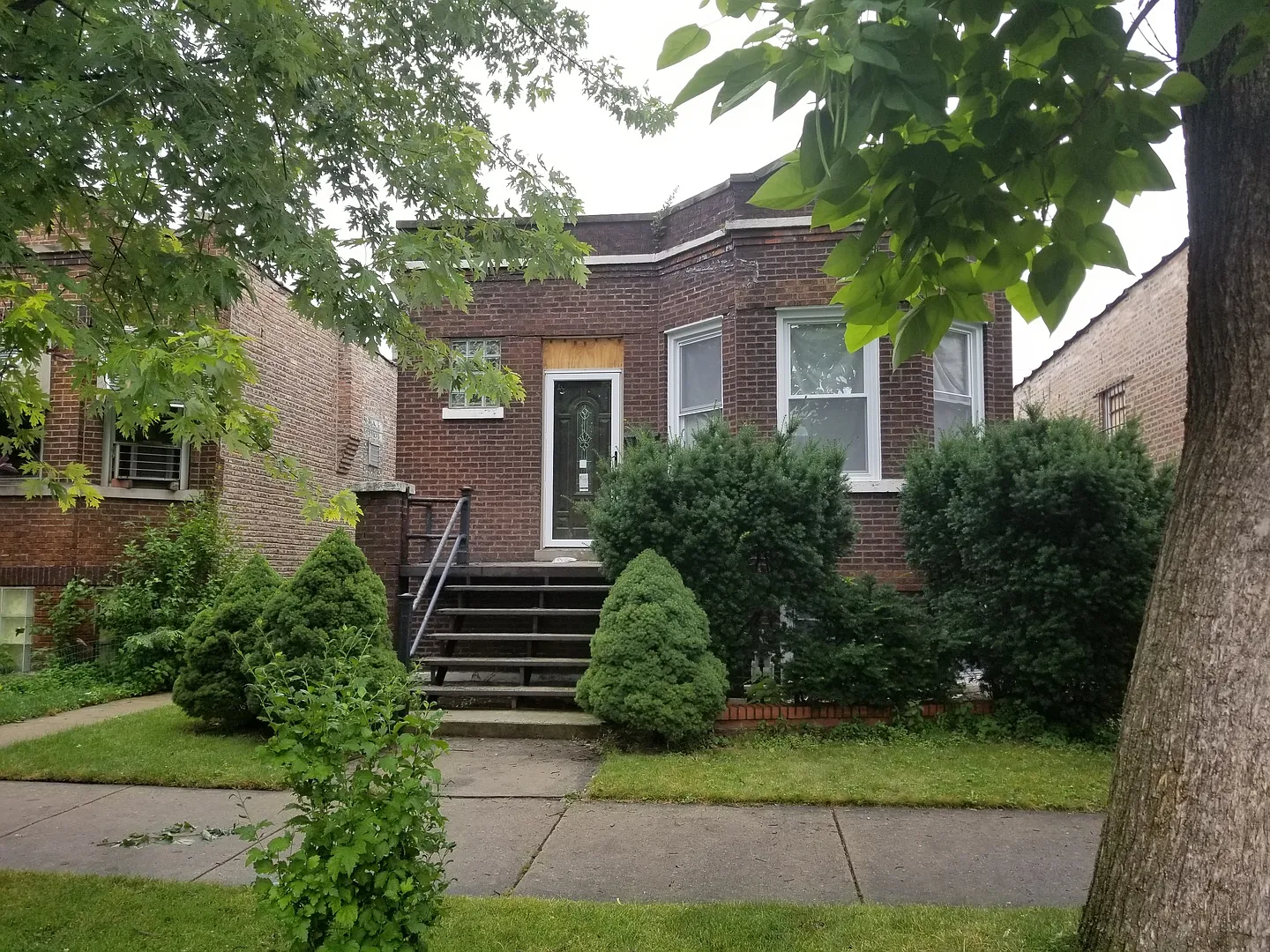 3127 S Springfield Ave photo 1