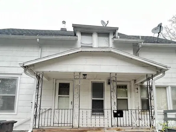 615 Center St APT 1, Jackson, MI 49202