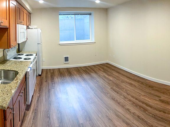 2nd image of 515 E Denny Way #107