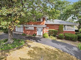 9009 S 87th Ave, Hickory Hills, IL