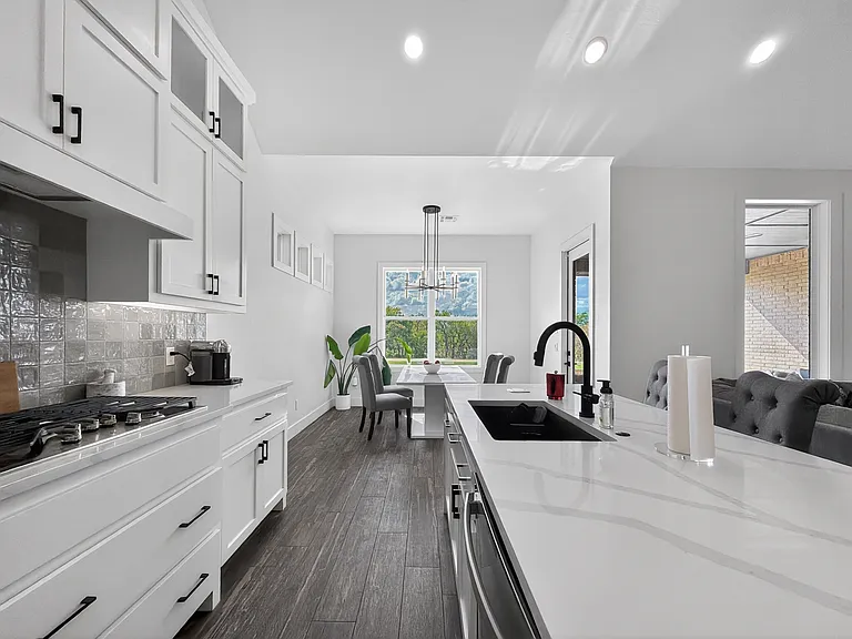 16001 Aparados Way — Photo 4