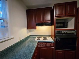 634 SW Grant St #1, Portland, OR 97201