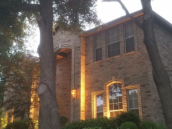2nd image of 202 Norfolk Dr
