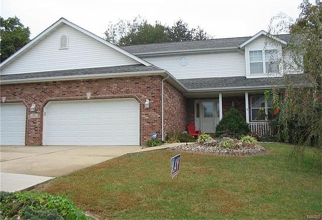 1st image of 137 Oaklawn Dr