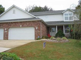 137 Oaklawn Dr, Glen Carbon, IL