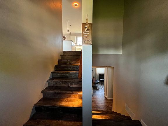 Entrance - ground level
