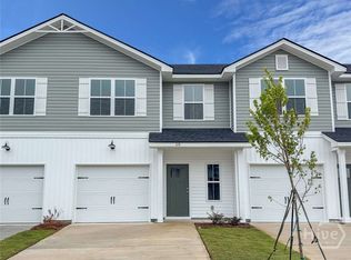 28 Beaumont Dr, Hinesville, GA 31313