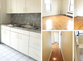 4045 201st St APT 22, Bayside, NY 11361
