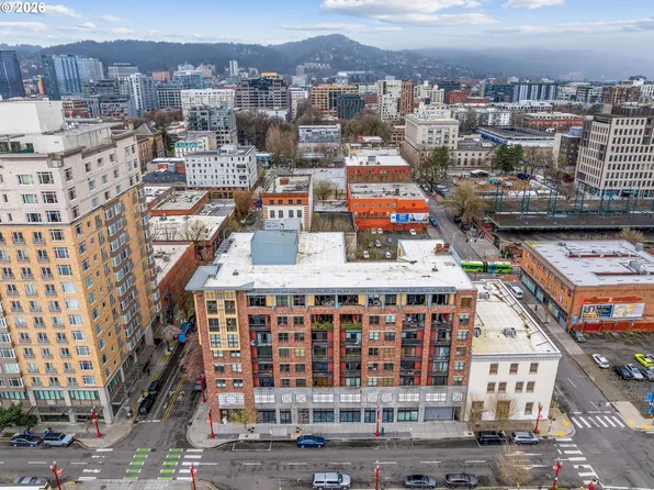 411 NW Flanders St APT 805, Portland, OR 97209