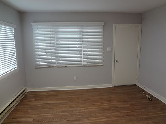 2nd image of 939 Turquoise St APT E