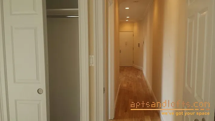 Rented by aptsandlofts.com | media 18