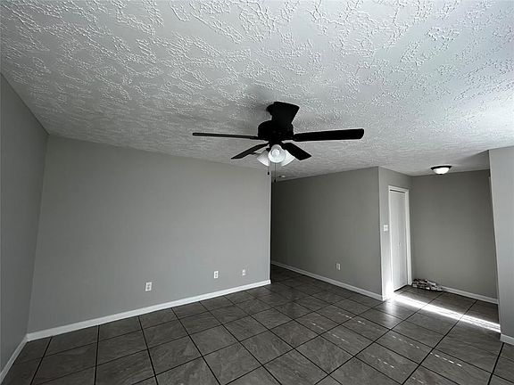 3rd image of 8950 Wilcrest Dr