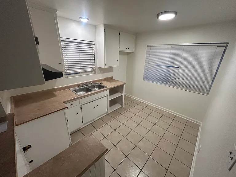 21322 Powhatan Rd #A — Photo 6
