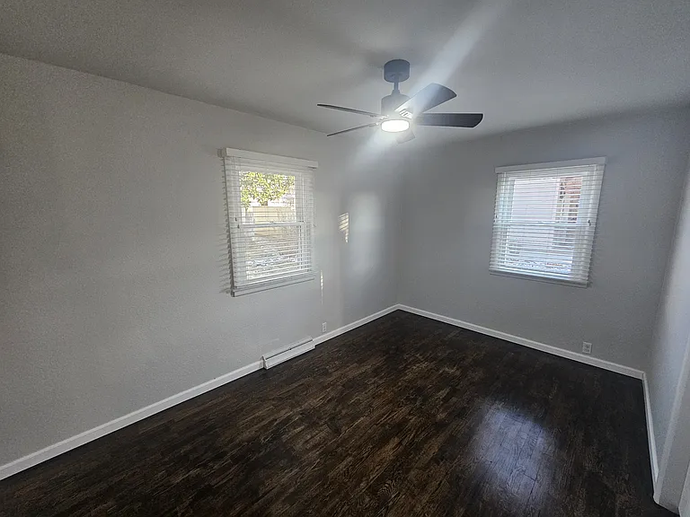 1310 S River St — Photo 20