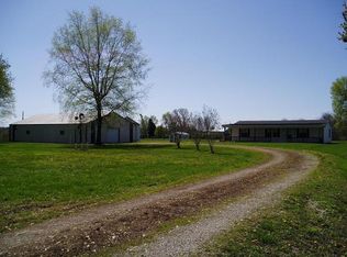 10793 Texas Gas Rd, Aurora, IN 47001