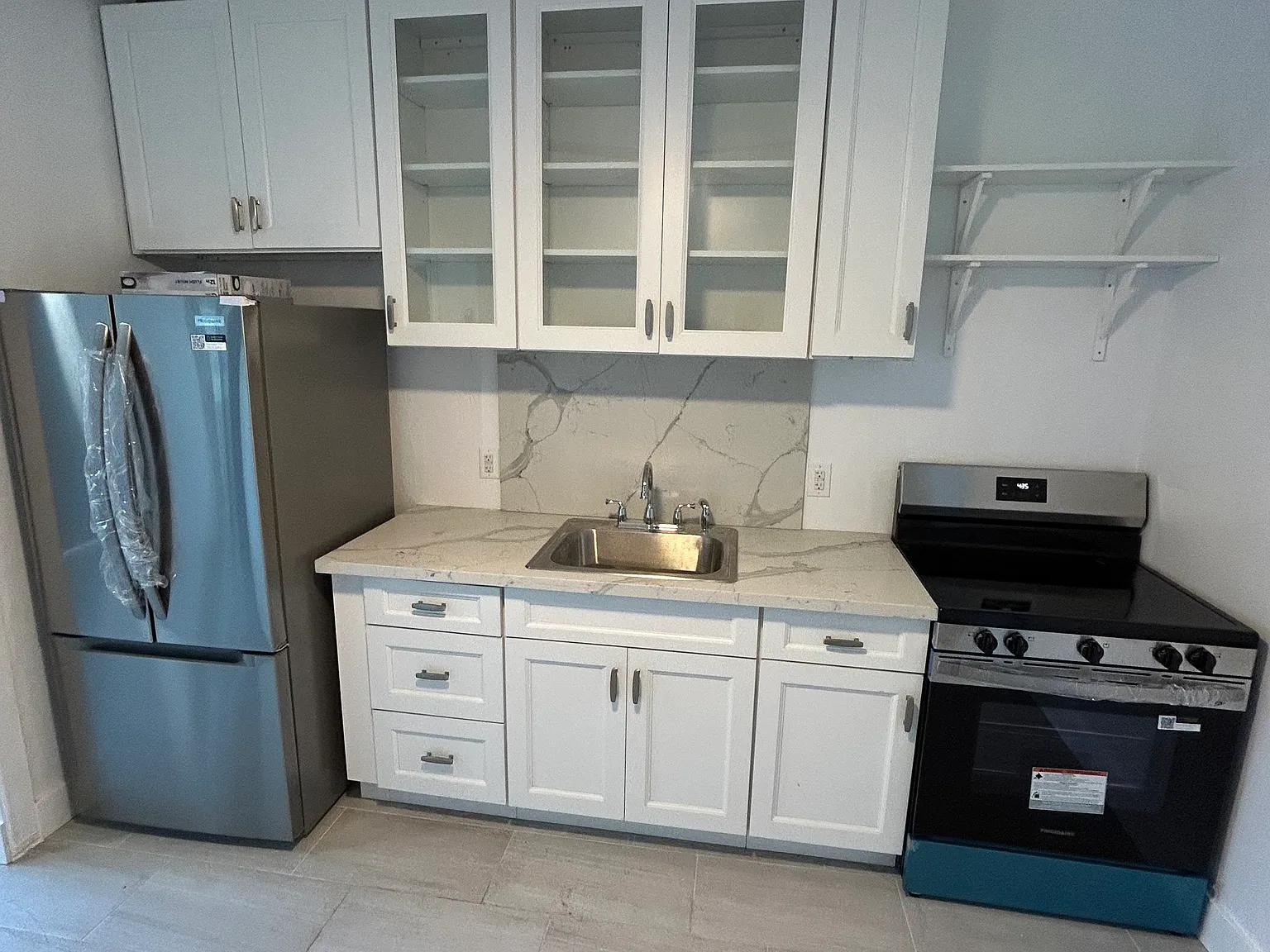 2 bed, 757 sqft, $2,400 — Photo 3
