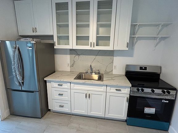 3rd image of 1152 NW 34th Ave #1