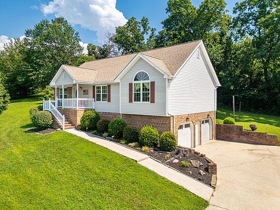 2nd image of 403 Ashley Dr