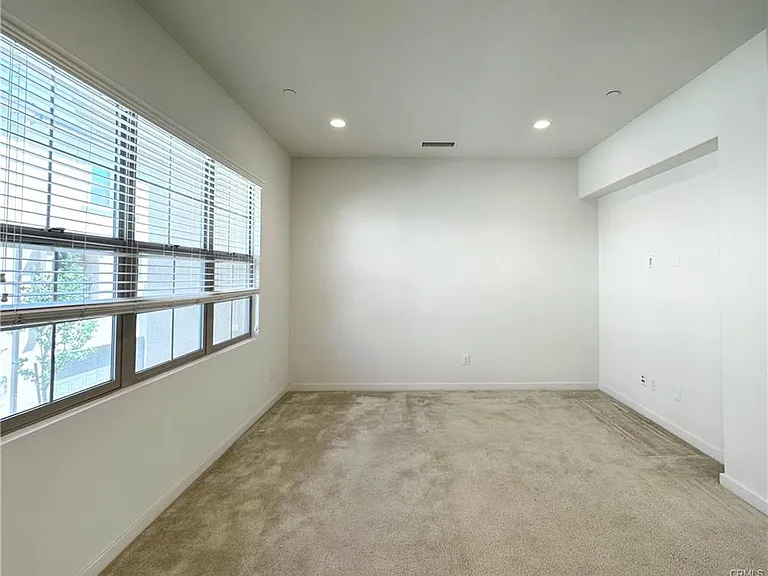 129 Briarberry — Photo 21