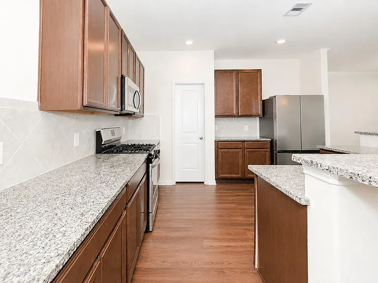 8007 Lehman Rd — Photo 18