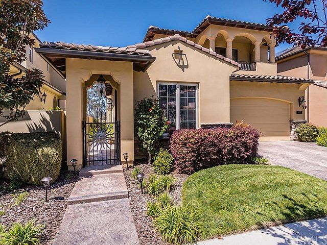 1st image of 952 Jacqueline Pl