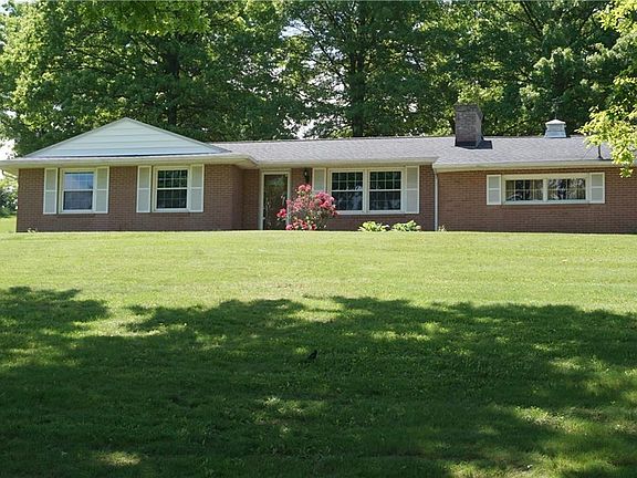 2nd image of 1764 Deerwood Cir SE