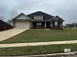 16474 Edgewater Cir, Loxley, AL 36551
