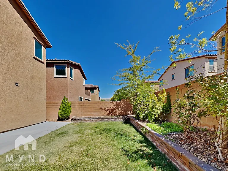 7825 Flintshire Ct — Photo 17