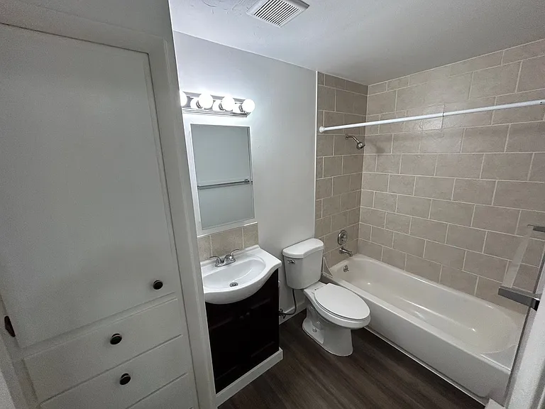 1104 West 7th Avenue Apartments — Photo 36