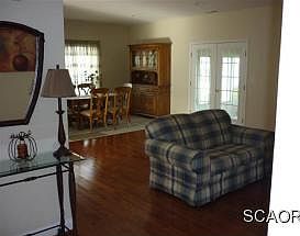 5th image of 403 S Winding Brooke Dr