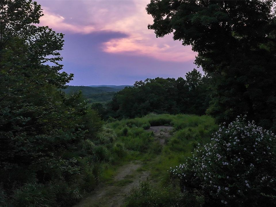 1st image of 93 Settlers Hill Road
