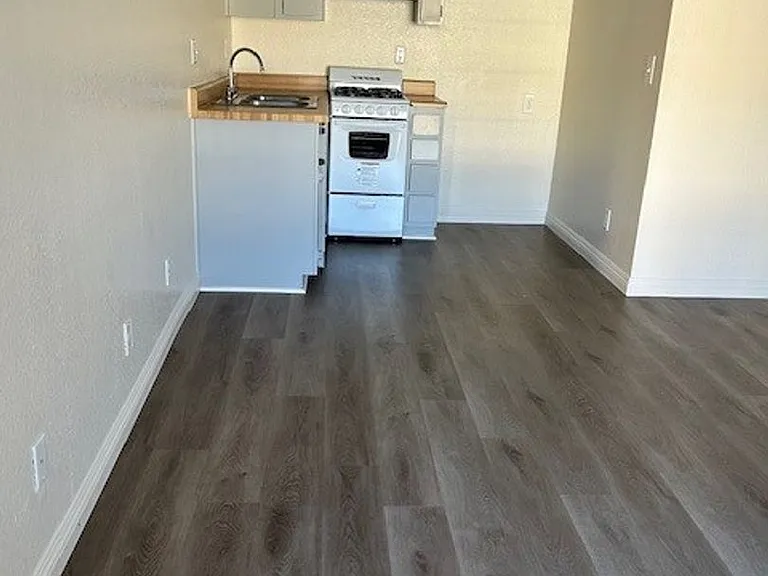 37FH — Photo 11