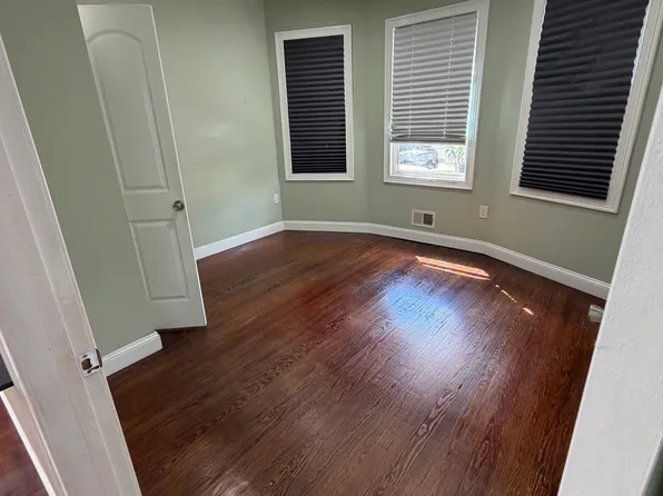 185 Tappan St Floor 1, Kearny, NJ 07032
