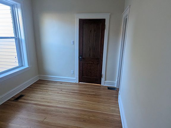 5th image of 5354 W Cuyler Ave APT 1