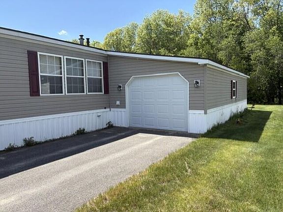 2nd image of 8 Windsor Drive