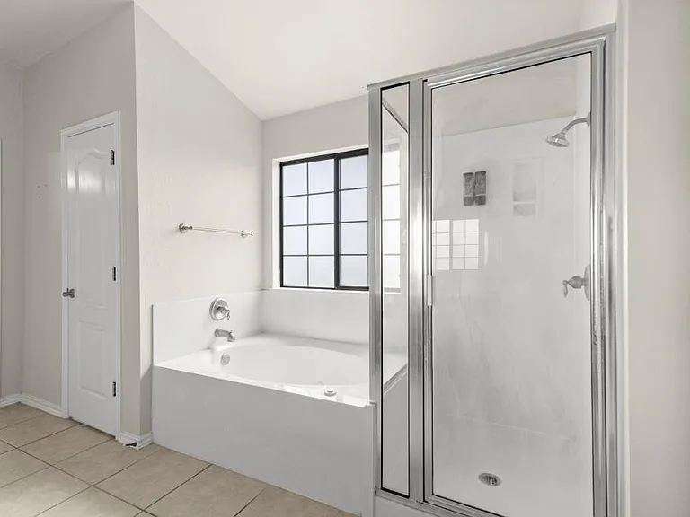 2802 Scottsdale Dr — Photo 31