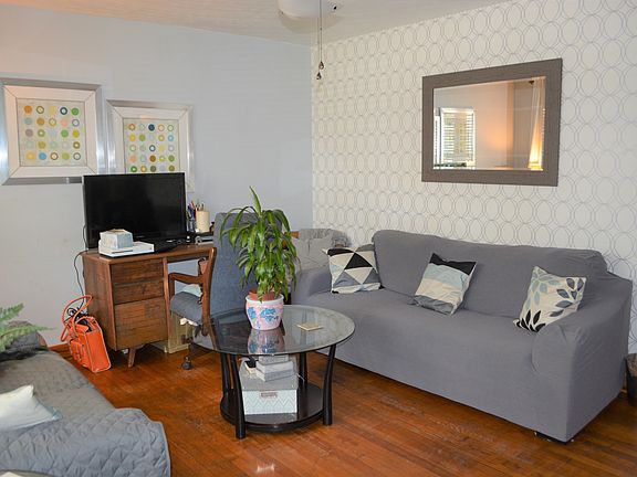 3rd image of 503 Howard St