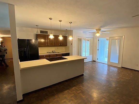4th image of 6901 Misty Glen Ct