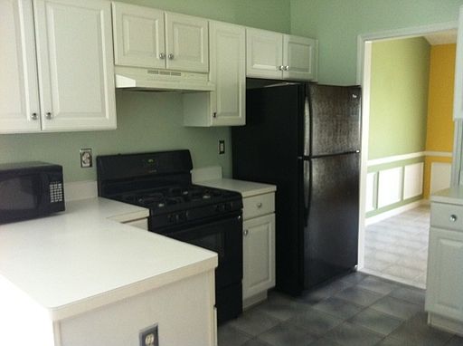 3rd image of 1842 Fontana Ln
