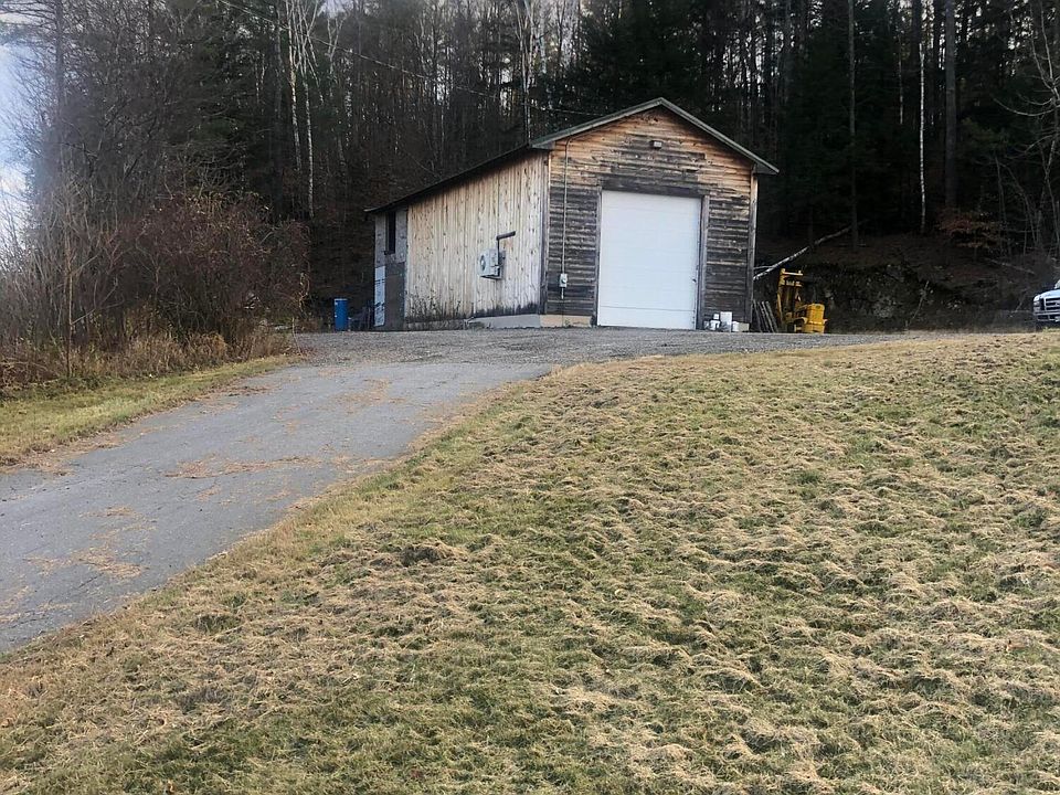 2nd image of 711 Auburn Road
