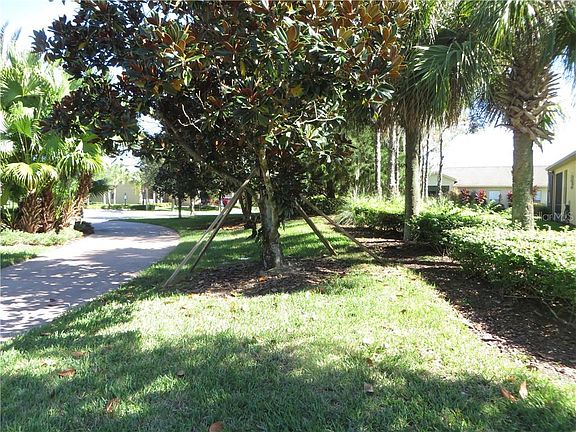 2nd image of 949 Grand Canal Dr