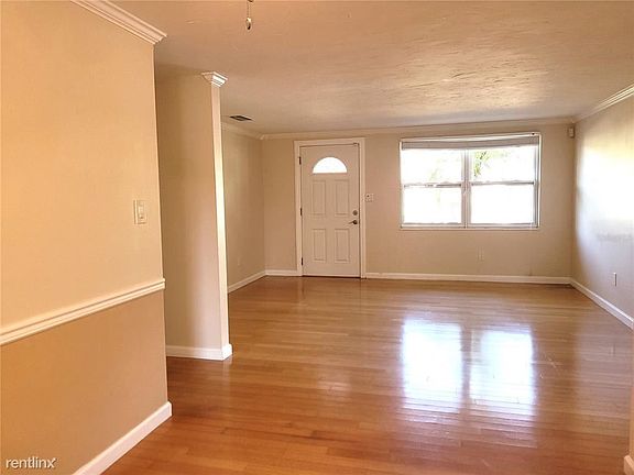 4th image of 5328 Murdock Ave