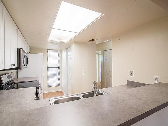 3rd image of 5528 SW 4th Pl #5528