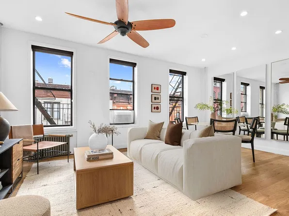 131 Thompson St APT 6F, New York, NY 10012
